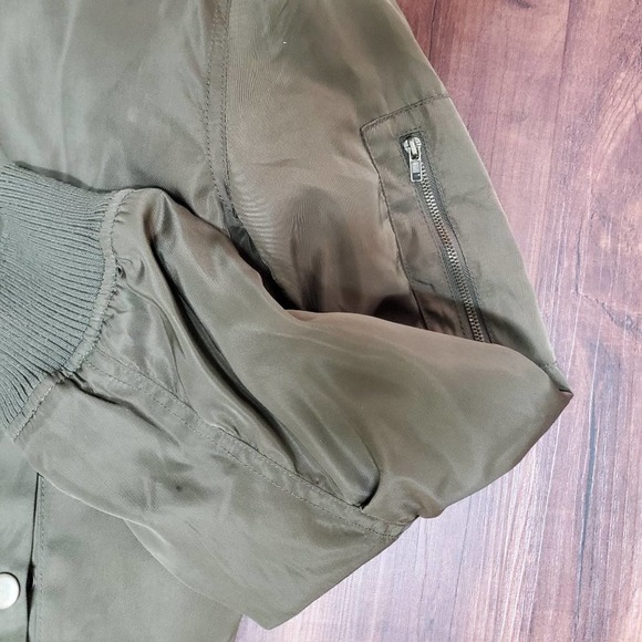 Love Tree Brand  Women's Jr Olive Green Bomber Jacket  Large - Picture 9 of 9